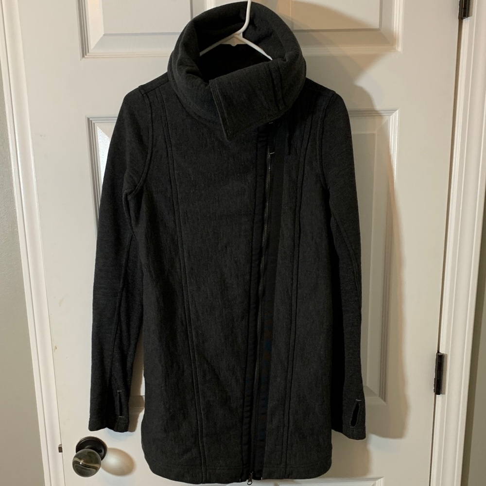Lululemon Dark Gray Jacket/Exaggerated Collar - image 5